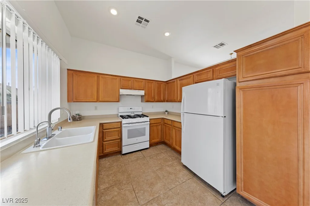 3027 Beaufort, North Las Vegas, NV 89032