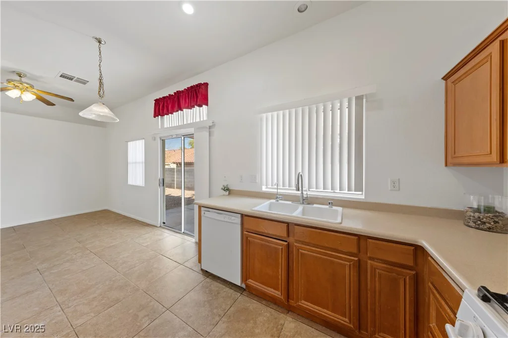 3027 Beaufort, North Las Vegas, NV 89032