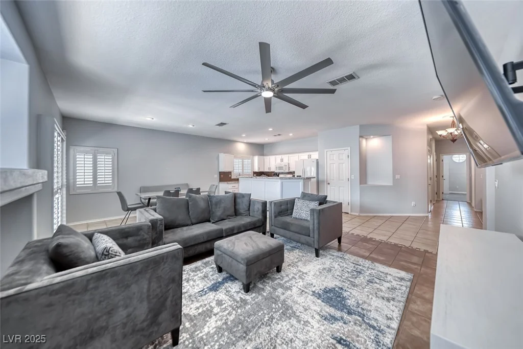 10193 Queens Church, Las Vegas, NV 89135