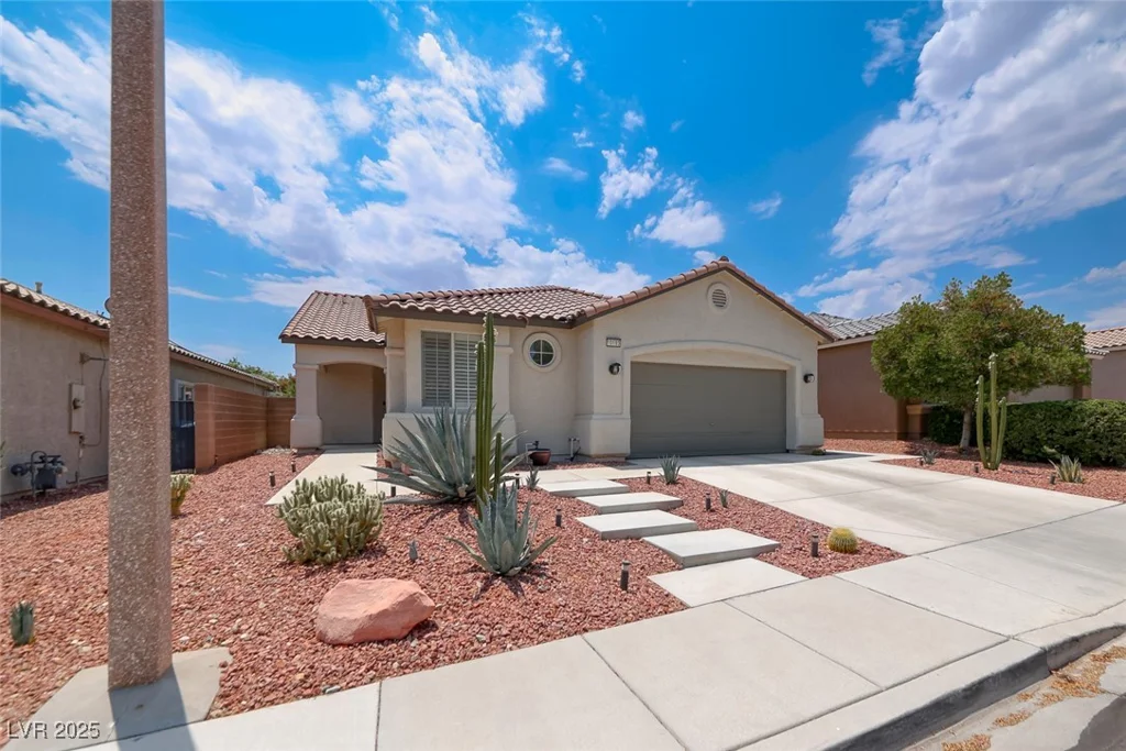 10193 Queens Church, Las Vegas, NV 89135