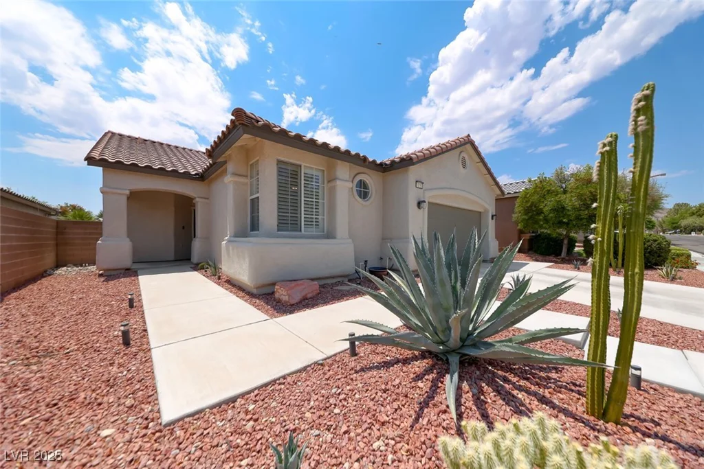 10193 Queens Church, Las Vegas, NV 89135