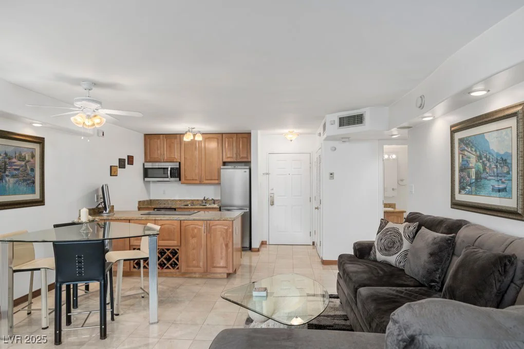 3700 Las Vegas, Las Vegas, NV 89109