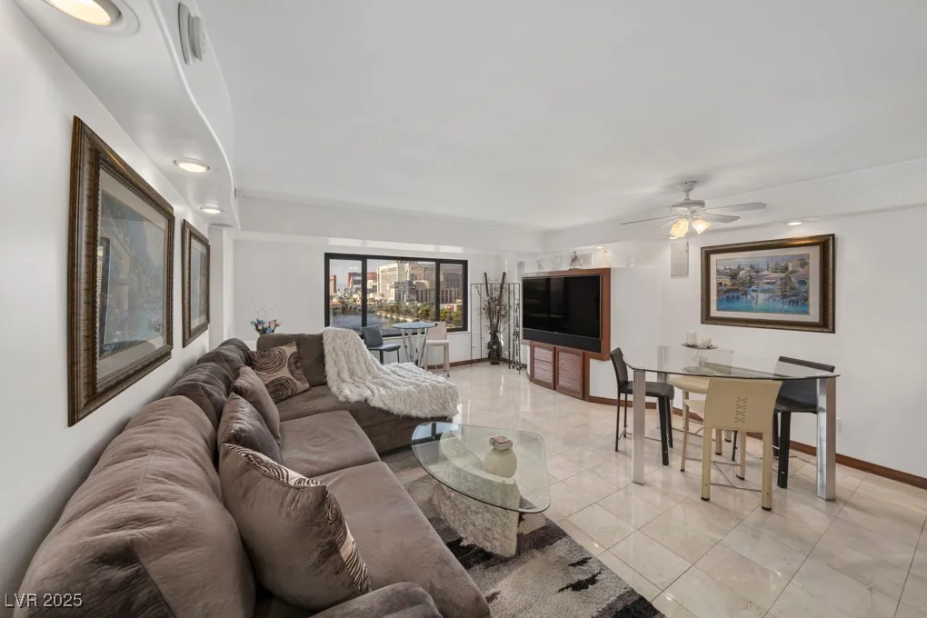 3700 Las Vegas, Las Vegas, NV 89109