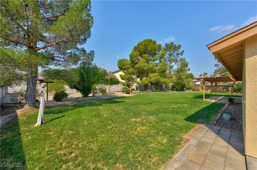 5517 Avenida Caballo, Las Vegas, NV 89108