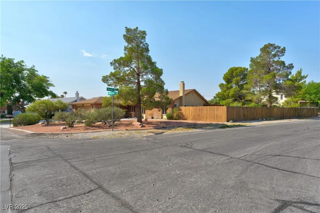 5517 Avenida Caballo, Las Vegas, NV 89108