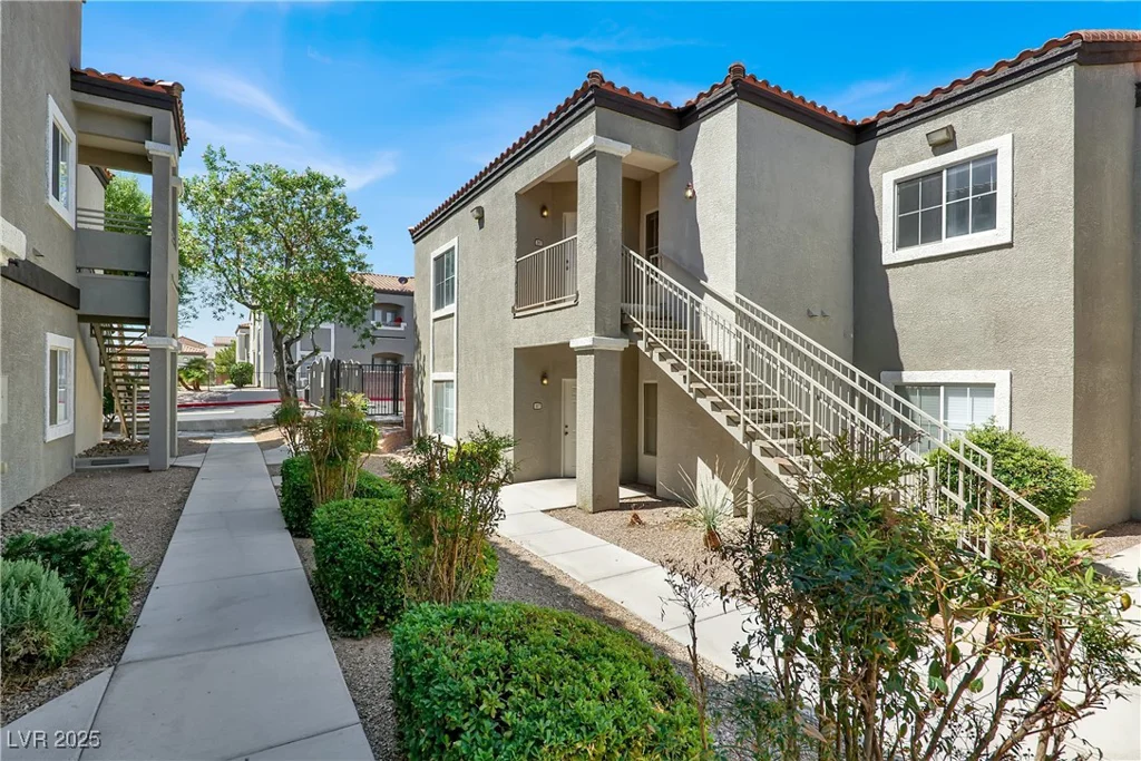 6160 Rumrill, Las Vegas, NV 89113