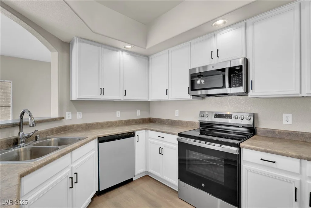 6160 Rumrill, Las Vegas, NV 89113