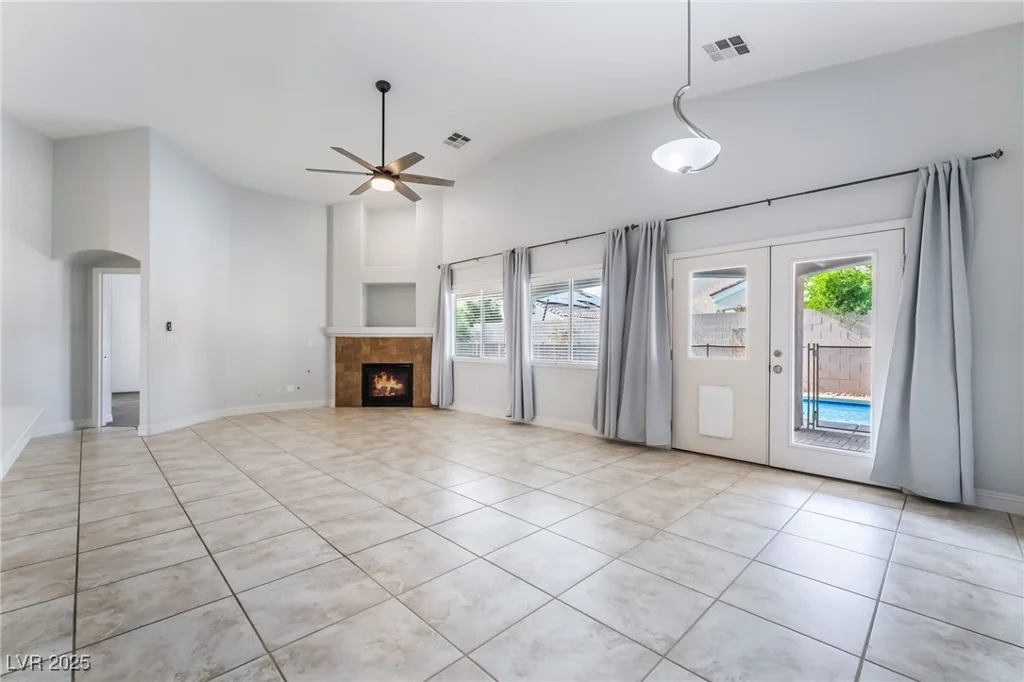 8805 Don Horton, Las Vegas, NV 89178