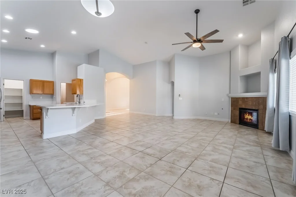 8805 Don Horton, Las Vegas, NV 89178