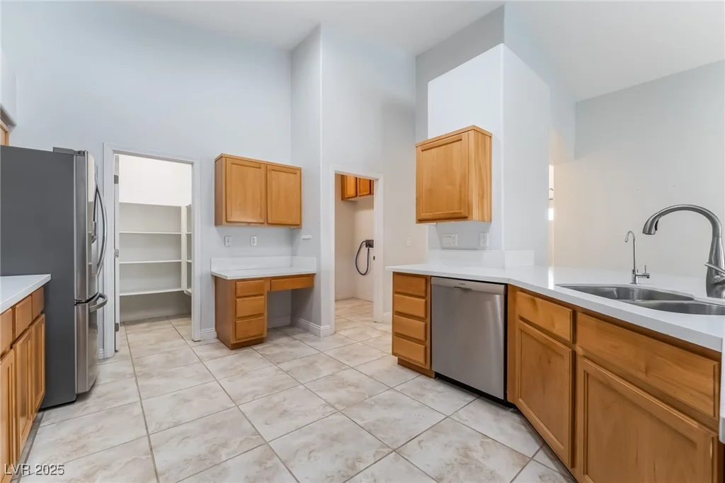 8805 Don Horton, Las Vegas, NV 89178