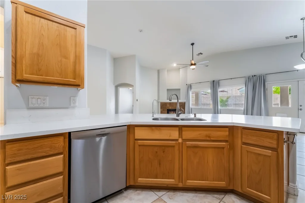 8805 Don Horton, Las Vegas, NV 89178