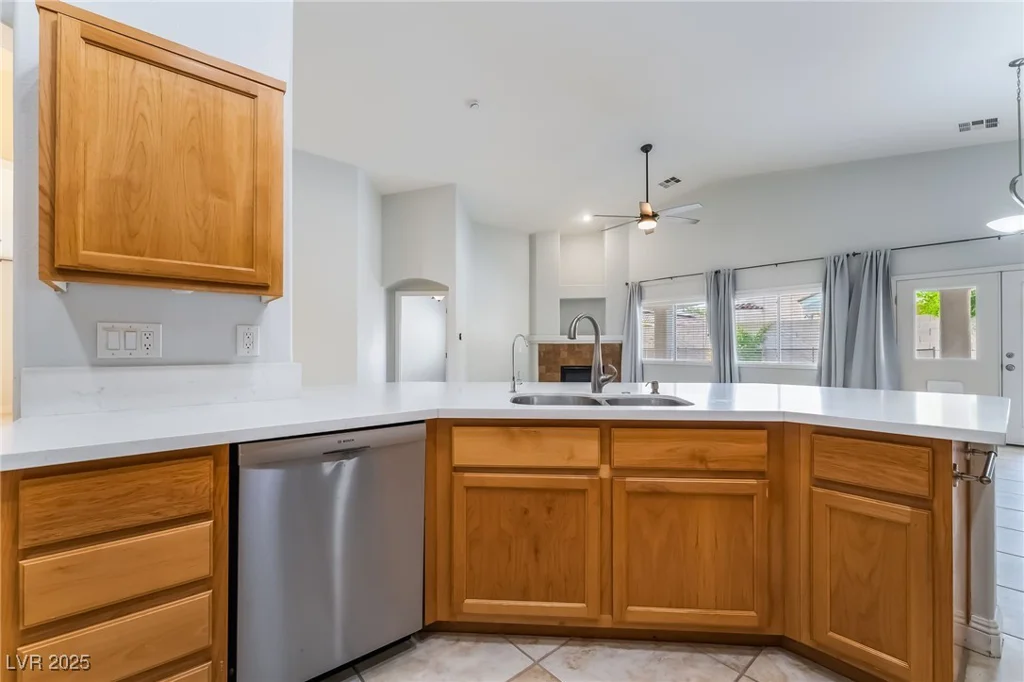 8805 Don Horton, Las Vegas, NV 89178