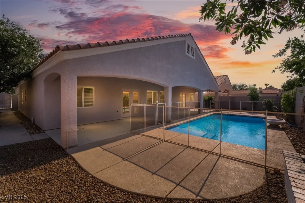 8805 Don Horton, Las Vegas, NV 89178