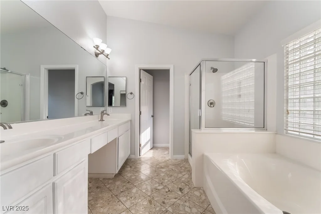 8805 Don Horton, Las Vegas, NV 89178