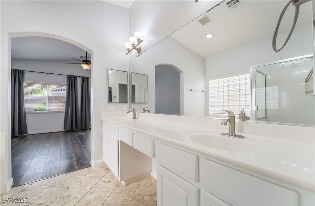 8805 Don Horton, Las Vegas, NV 89178