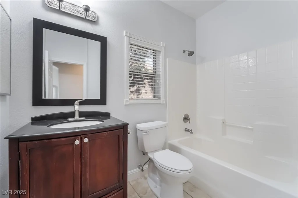 8805 Don Horton, Las Vegas, NV 89178