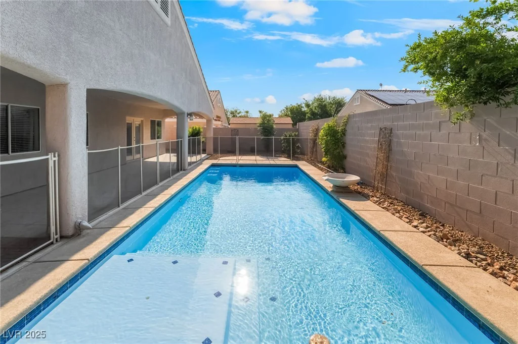 8805 Don Horton, Las Vegas, NV 89178