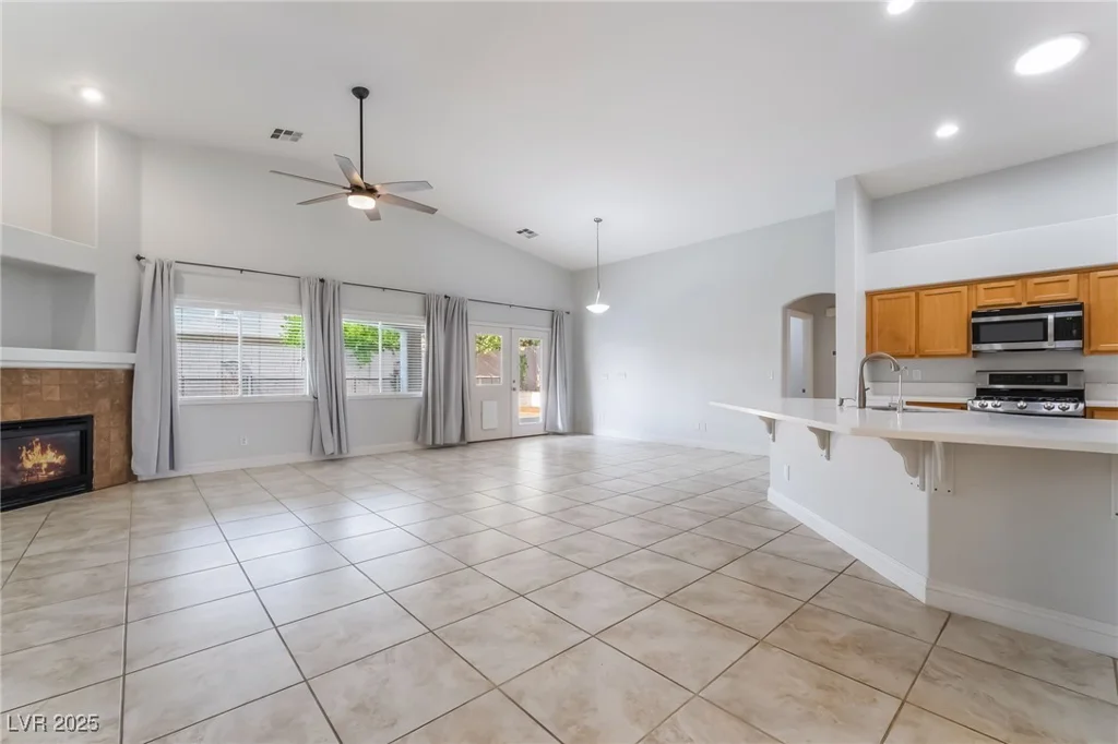 8805 Don Horton, Las Vegas, NV 89178