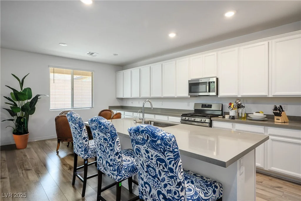 6839 Greensmen, Las Vegas, NV 89156