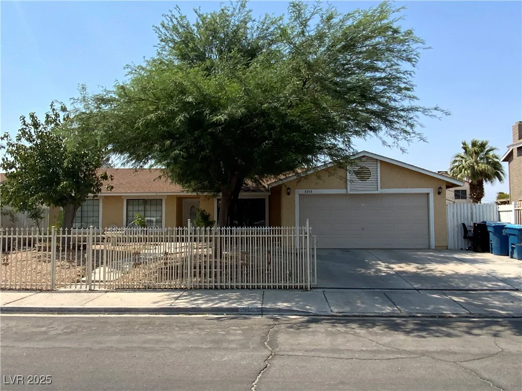 5753 Monroe, Las Vegas, NV 89110