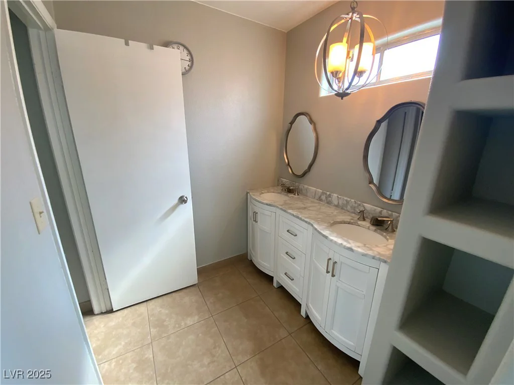 5753 Monroe, Las Vegas, NV 89110