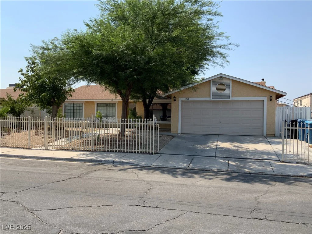 5753 Monroe, Las Vegas, NV 89110