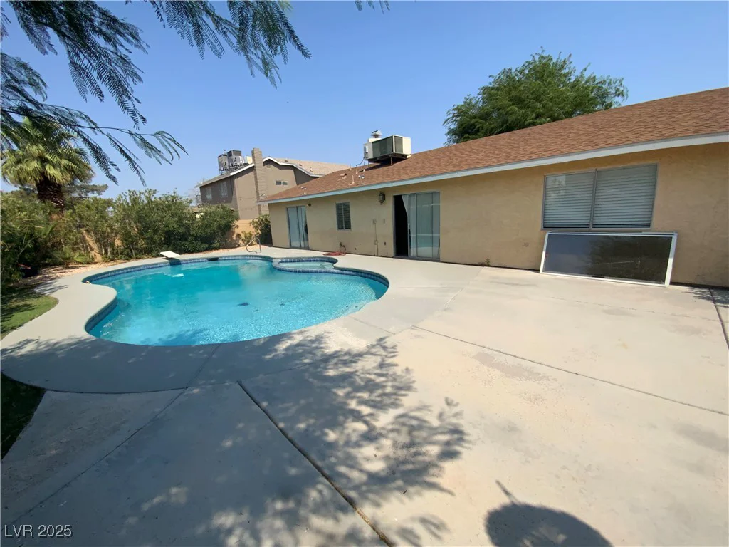 5753 Monroe, Las Vegas, NV 89110