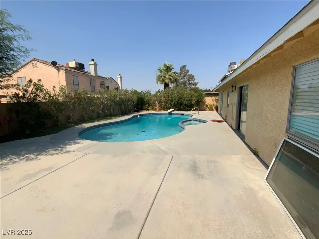 5753 Monroe, Las Vegas, NV 89110