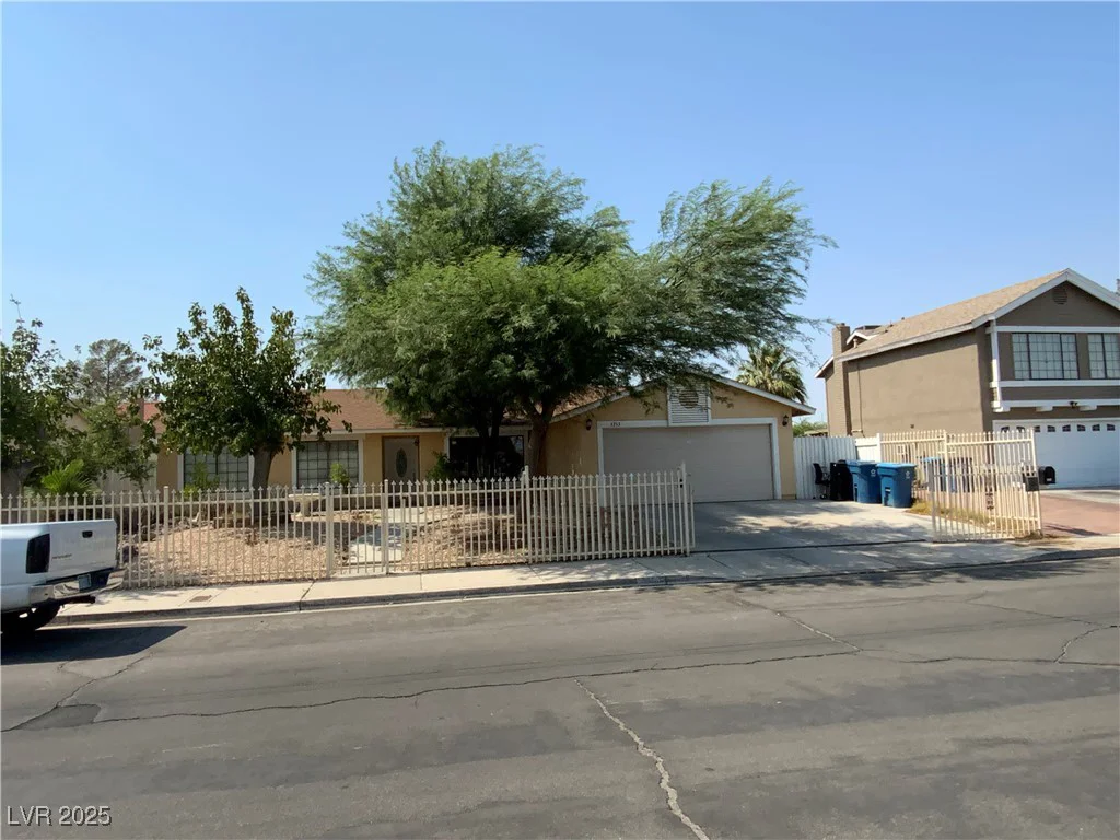 5753 Monroe, Las Vegas, NV 89110