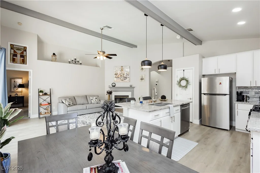3025 Pismo Beach, Las Vegas, NV 89128