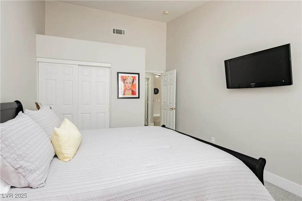 3025 Pismo Beach, Las Vegas, NV 89128