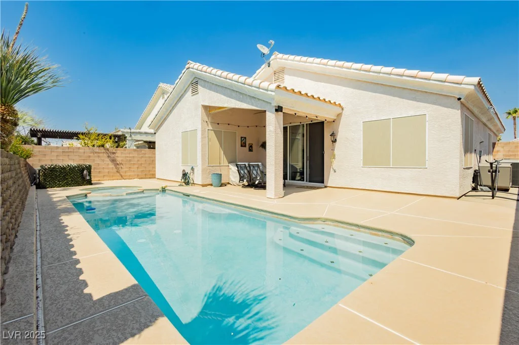 3025 Pismo Beach, Las Vegas, NV 89128