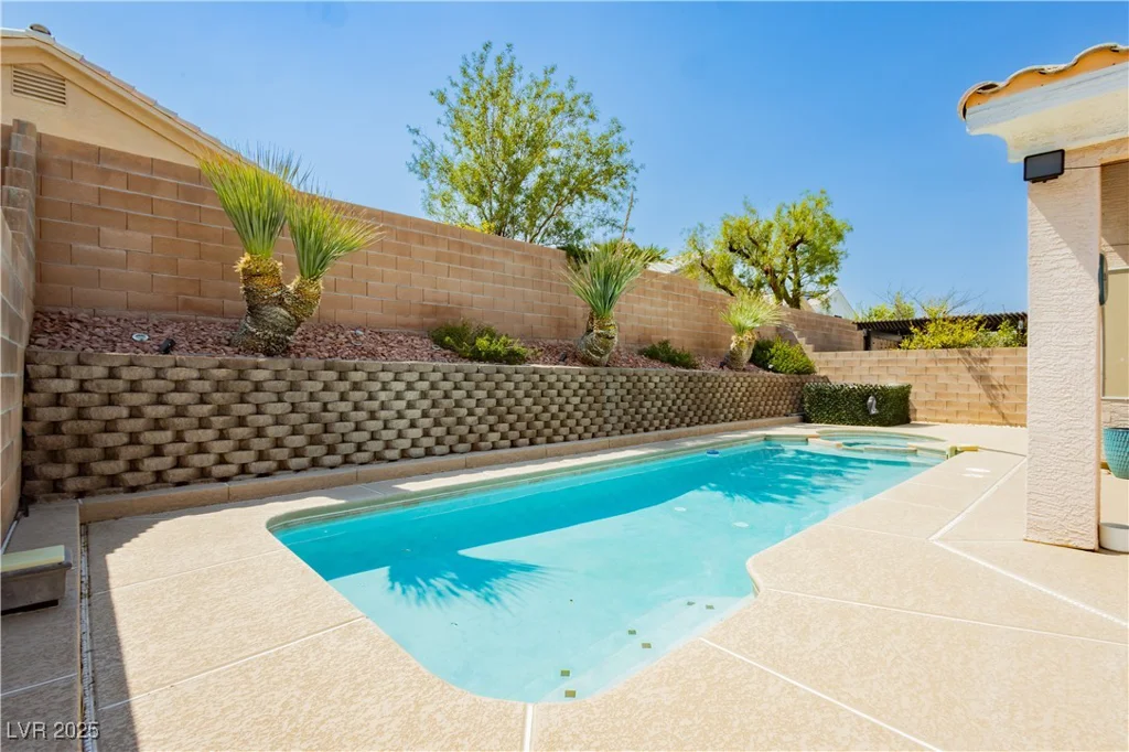 3025 Pismo Beach, Las Vegas, NV 89128