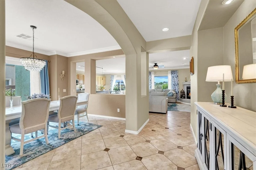 8161 Bay Colony, Las Vegas, NV 89131