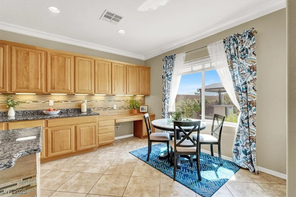 8161 Bay Colony, Las Vegas, NV 89131