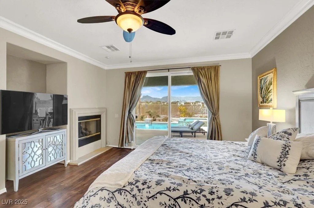 8161 Bay Colony, Las Vegas, NV 89131