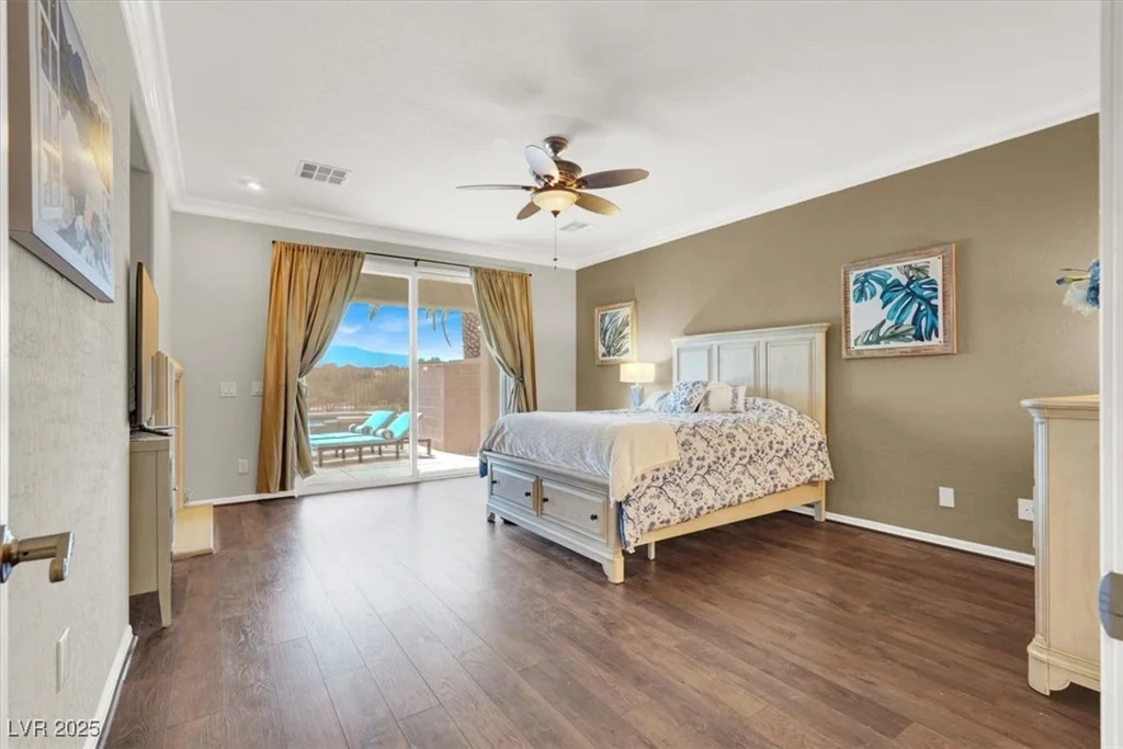 8161 Bay Colony, Las Vegas, NV 89131