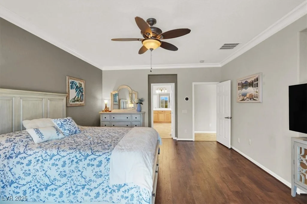 8161 Bay Colony, Las Vegas, NV 89131