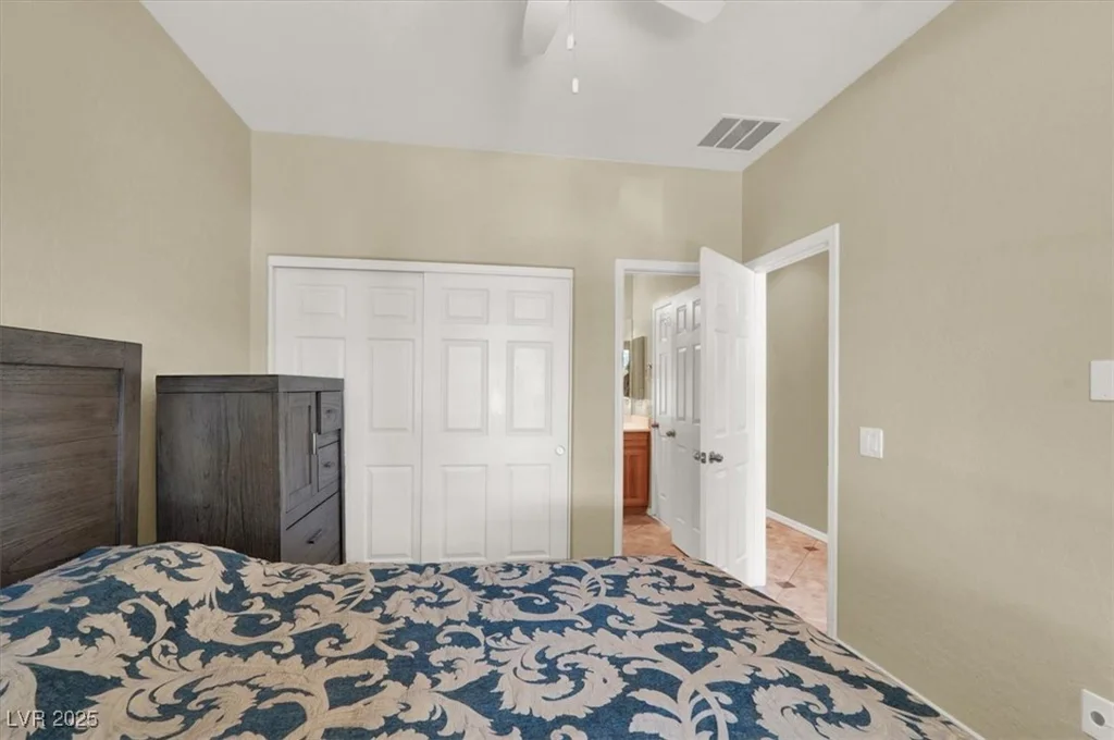 8161 Bay Colony, Las Vegas, NV 89131