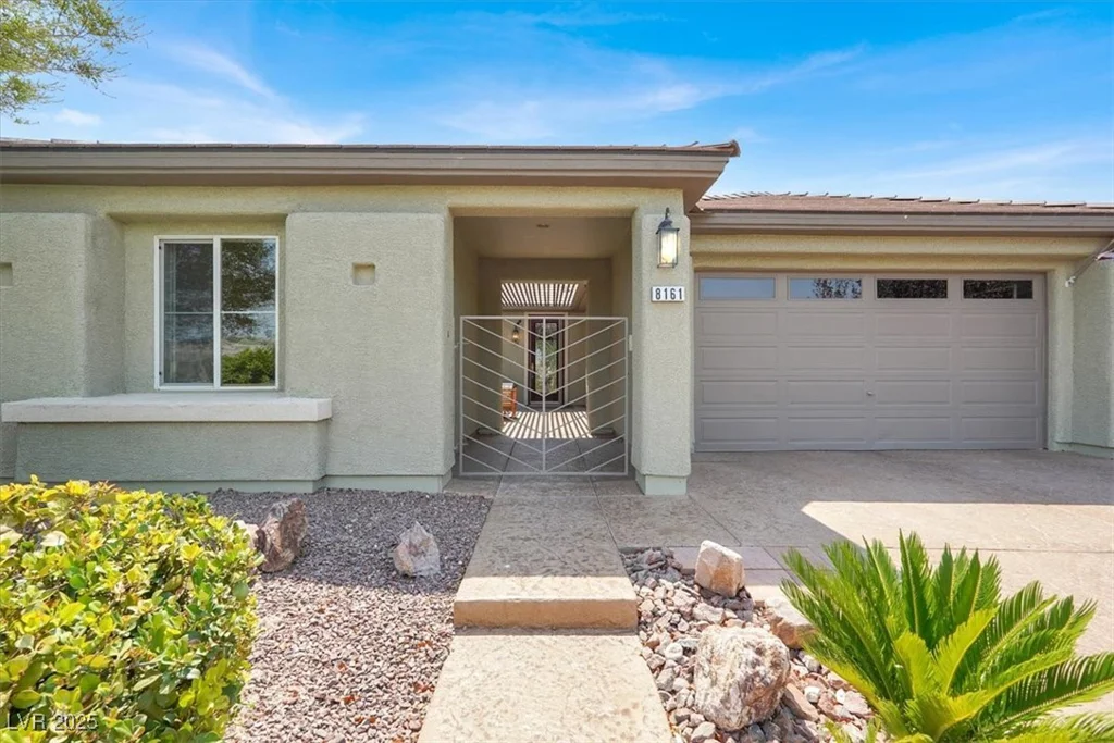 8161 Bay Colony, Las Vegas, NV 89131