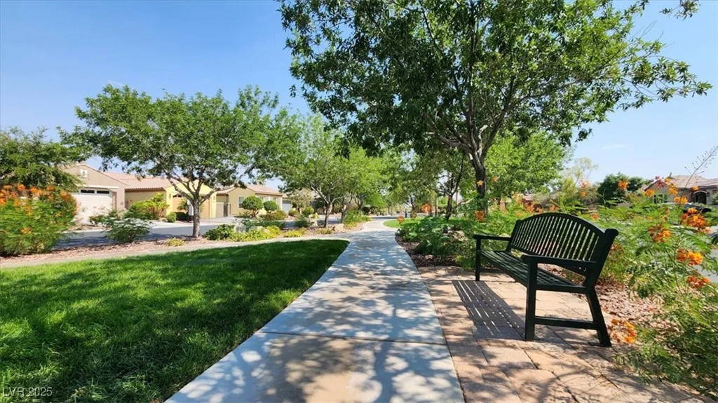 8161 Bay Colony, Las Vegas, NV 89131