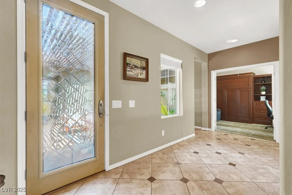 8161 Bay Colony, Las Vegas, NV 89131