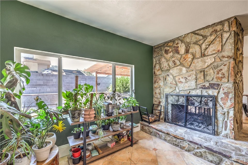 4443 El Cebra, Las Vegas, NV 89121