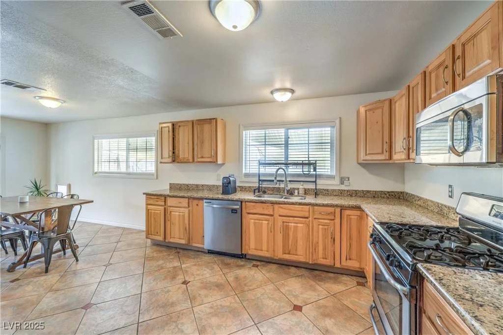 4443 El Cebra, Las Vegas, NV 89121