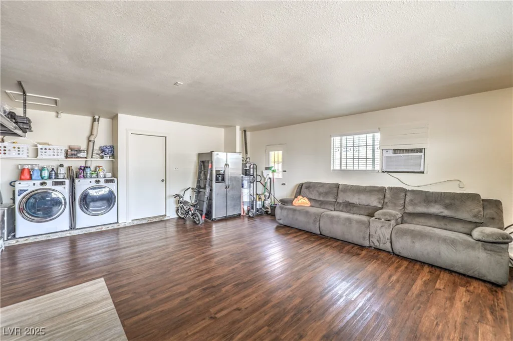 4443 El Cebra, Las Vegas, NV 89121