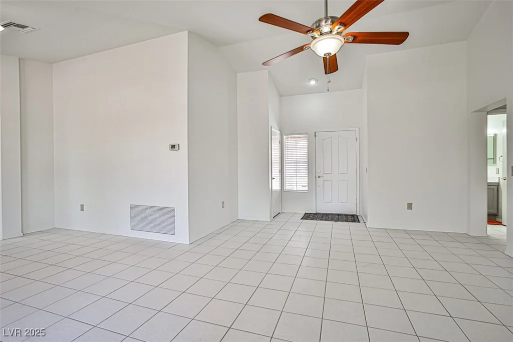 2520 Silverton, Las Vegas, NV 89134