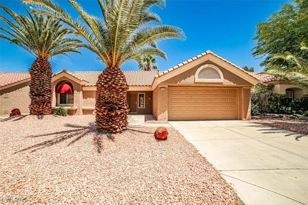 2520 Silverton, Las Vegas, NV 89134