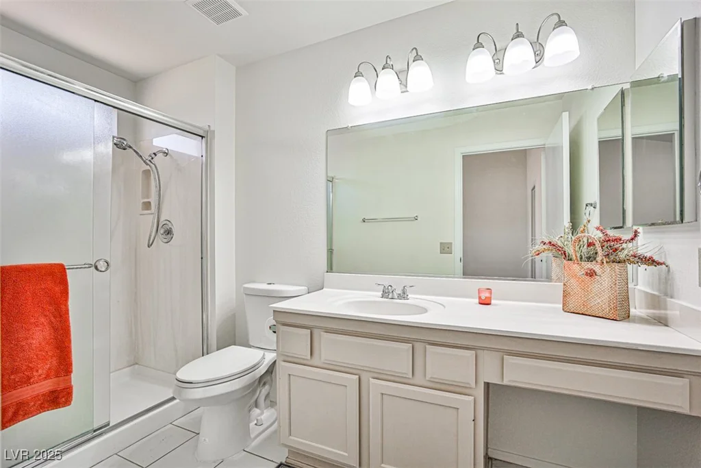 2520 Silverton, Las Vegas, NV 89134