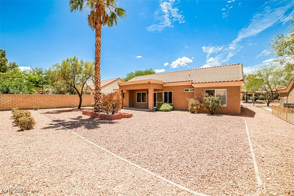 2520 Silverton, Las Vegas, NV 89134