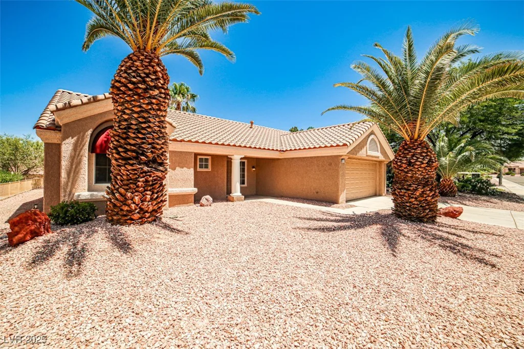 2520 Silverton, Las Vegas, NV 89134